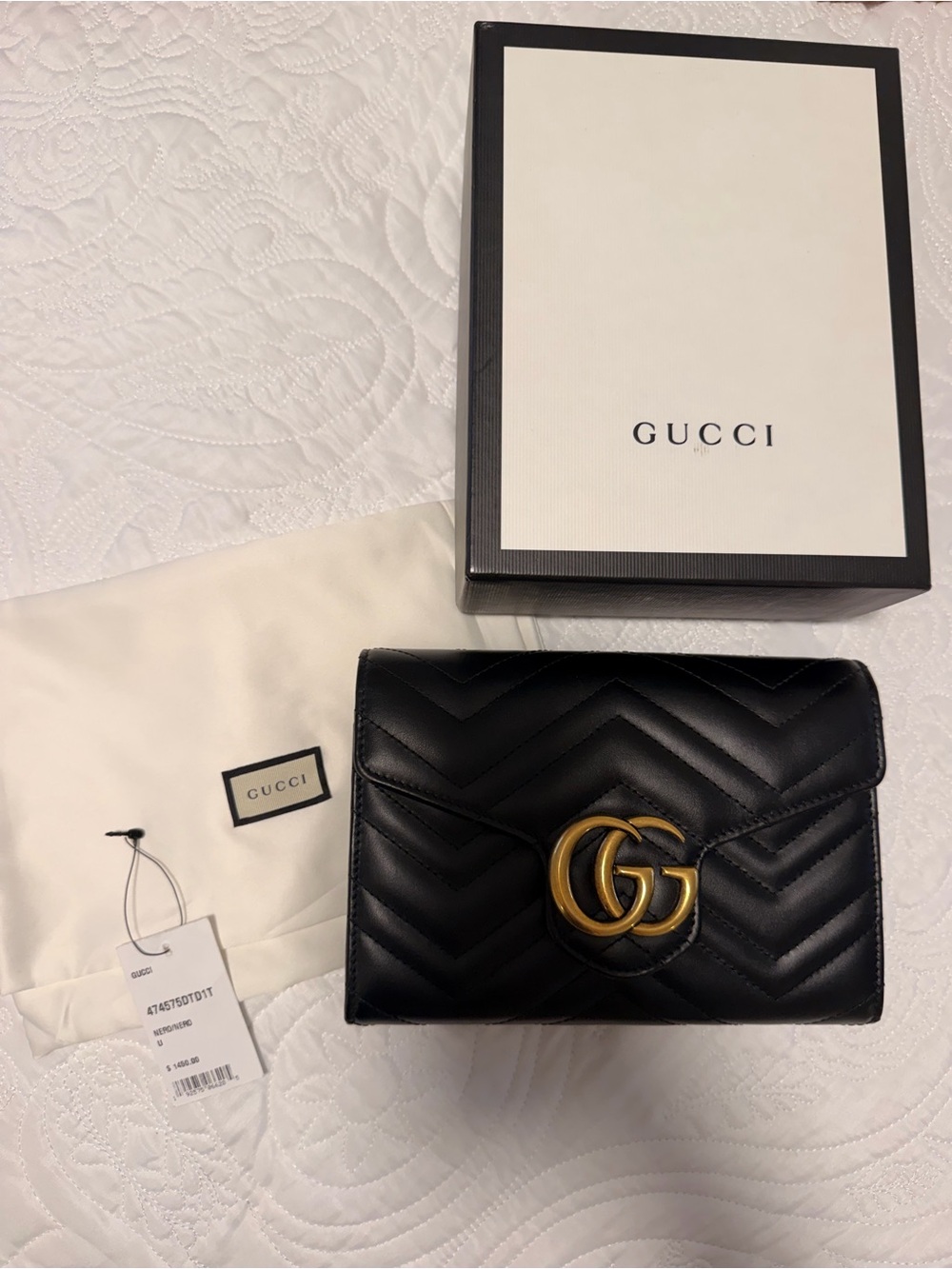 Gucci Black Quilted Matelassé Leather Wallet with Gold Double G